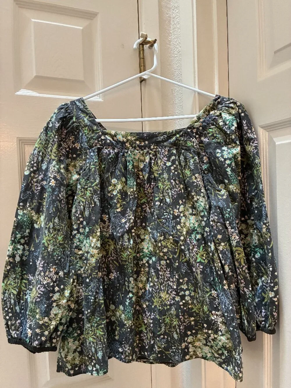 Sparkling Lauren Conrad Top L - Picture 1 of 6